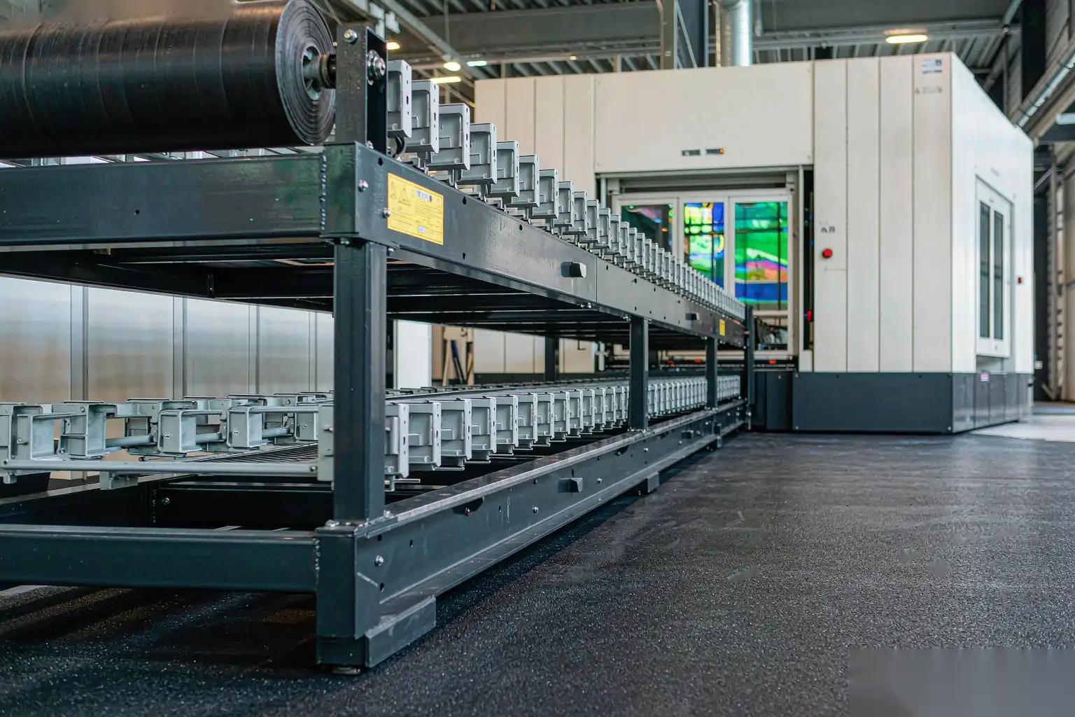 Piezas de aluminio fundido a presión en varios acabados de superficie: anodizado, pulido, recubiertas con polvo